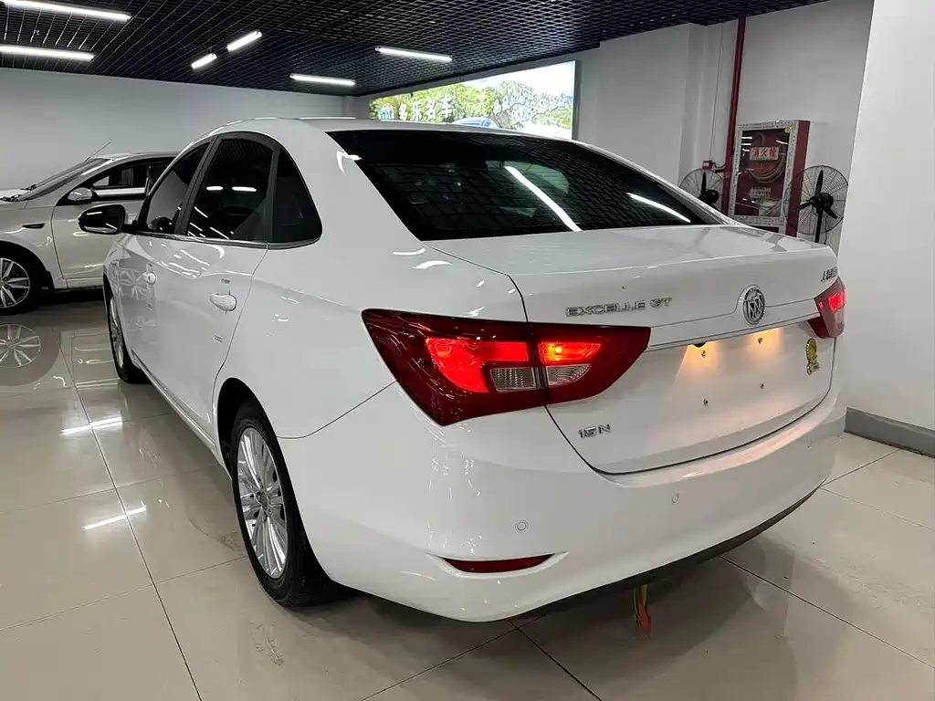 Buick Excelle GT 2015 — фото 8