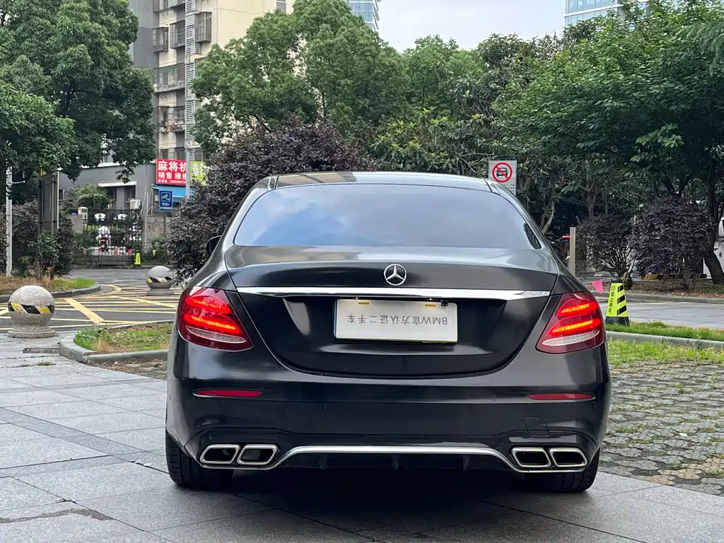 Mercedes-Benz E-Class 2017 — фото 15