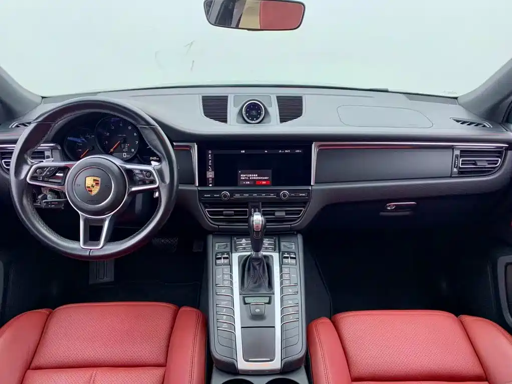 Porsche Macan 2020 — фото 19