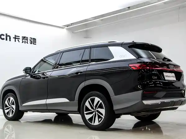 Audi Q6 2024