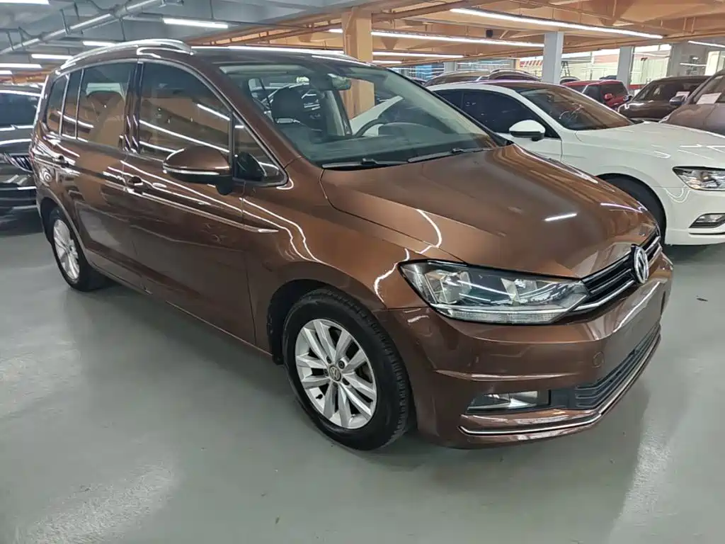 Volkswagen Touran 2016
