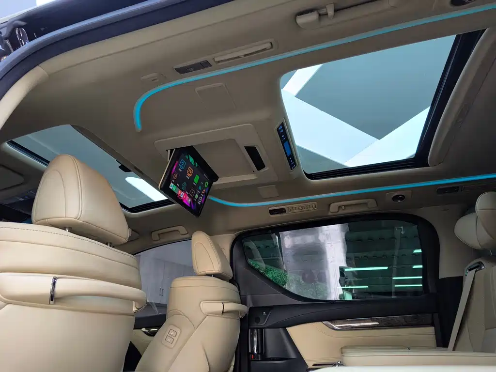 Toyota Vellfire 2022 — фото 24