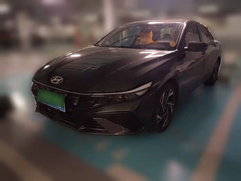 Hyundai Elantra 2024