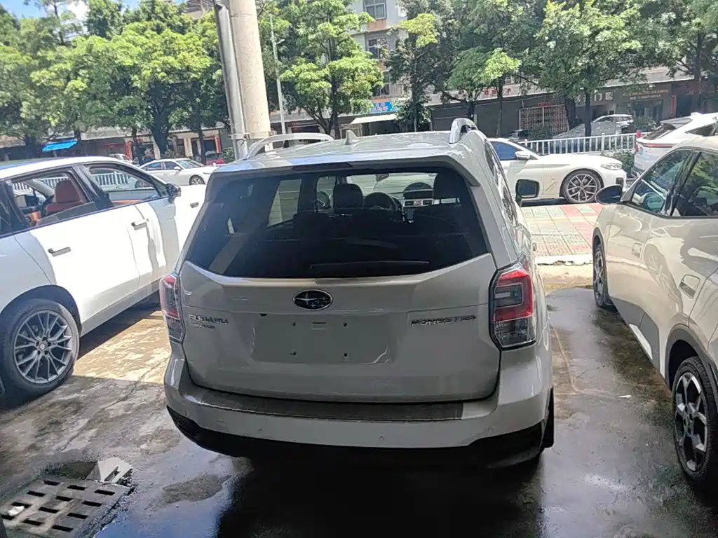 Subaru Forester 2016