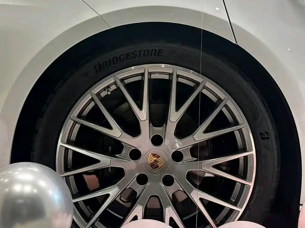 Porsche Panamera 2024