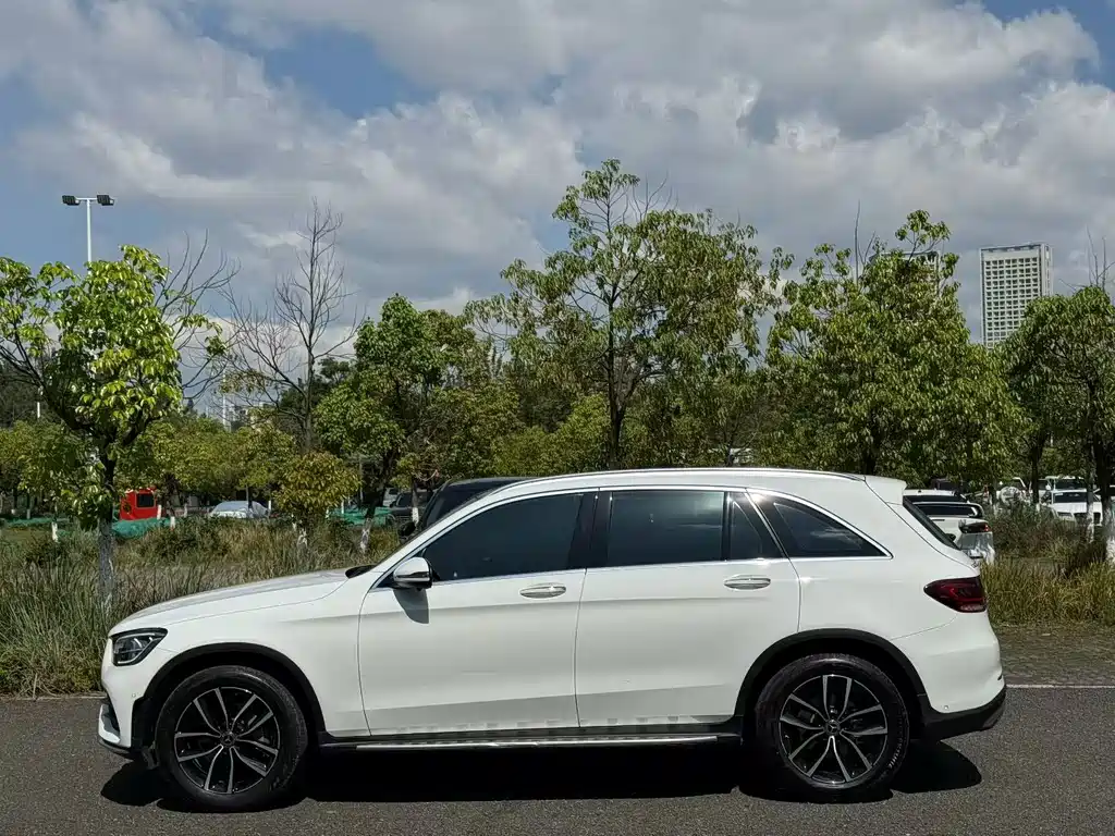 Mercedes-Benz GLC 2021
