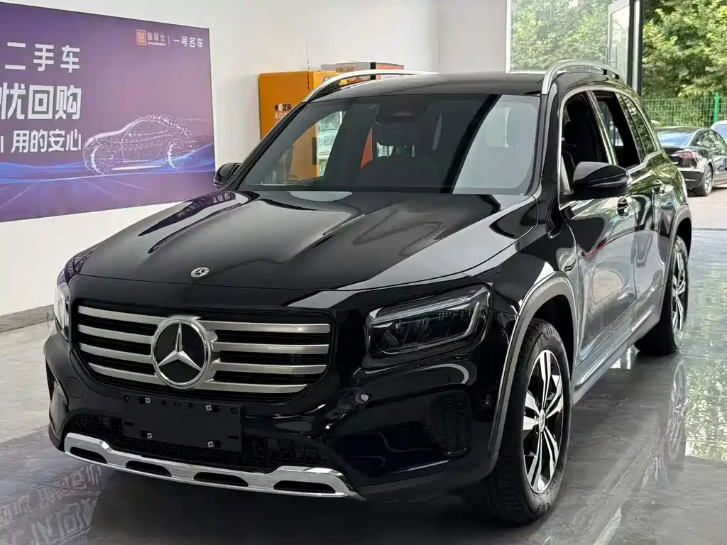 Mercedes-Benz GLB 2024