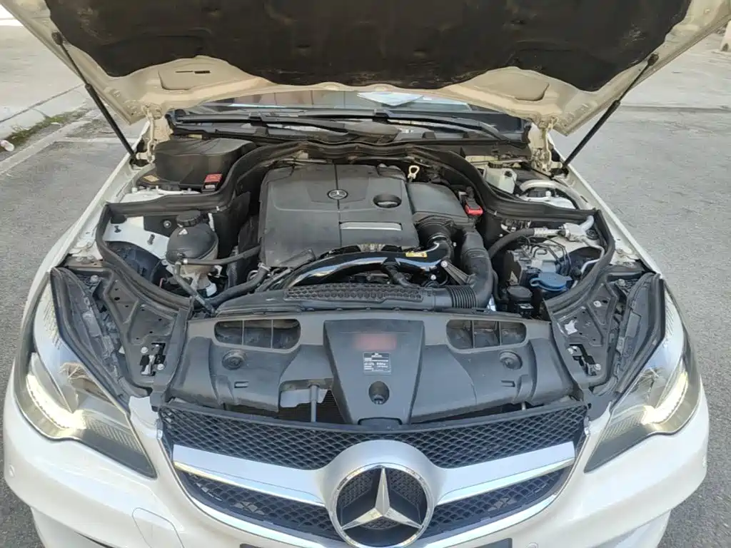 Mercedes-Benz E-Class 2014 — фото 11