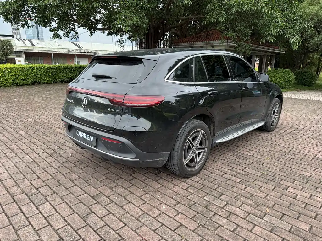 Mercedes-Benz EQC 2020