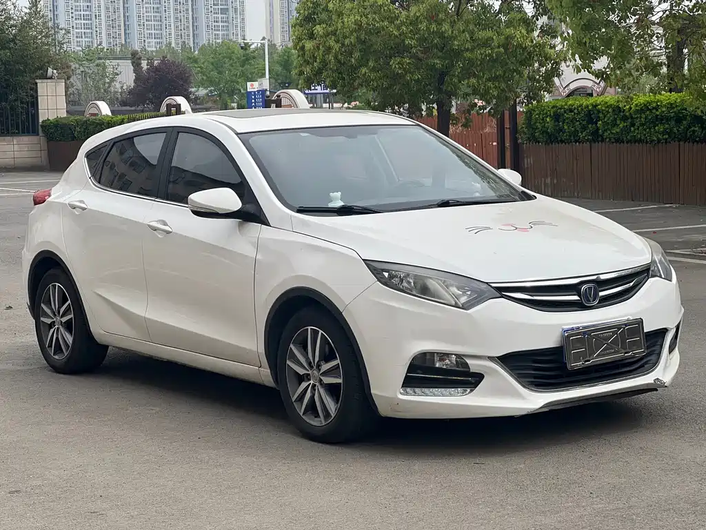 Changan Eado XT 2018 — фото 3