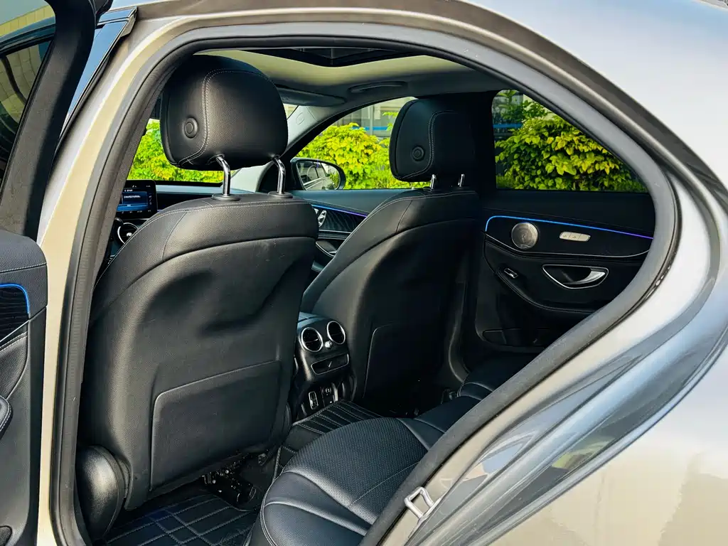 Mercedes-Benz C-Class 2019 — фото 11