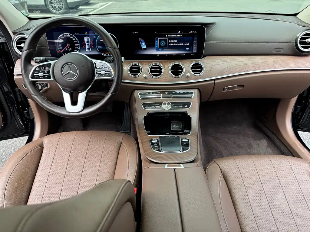 Mercedes-Benz E-Class 2020 — фото 10