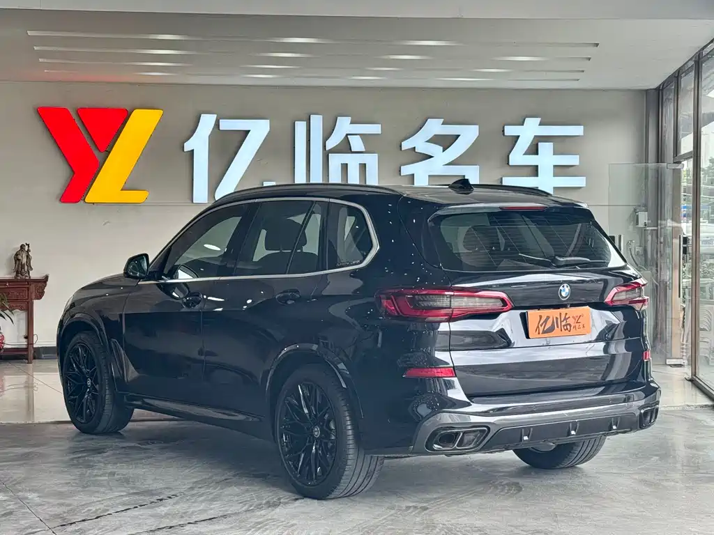 BMW X5 2019 — фото 17