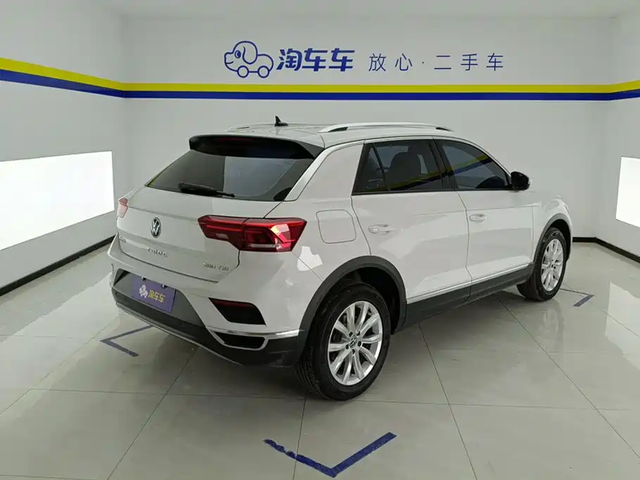 Volkswagen T-Roc 2023
