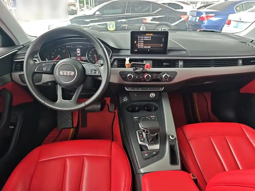 Audi A4L 2019 — фото 10