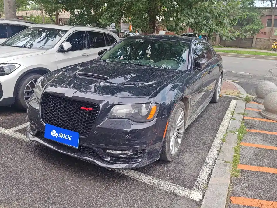Chrysler 300C 2015 — фото 1