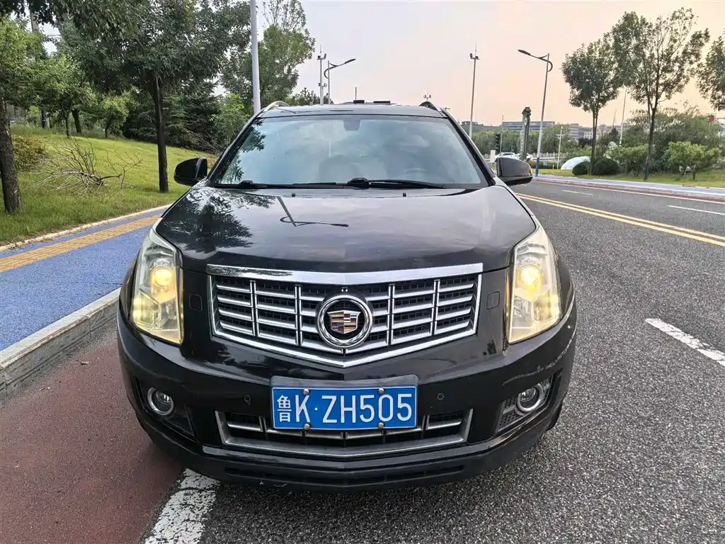 Cadillac SRX 2014 — фото 2