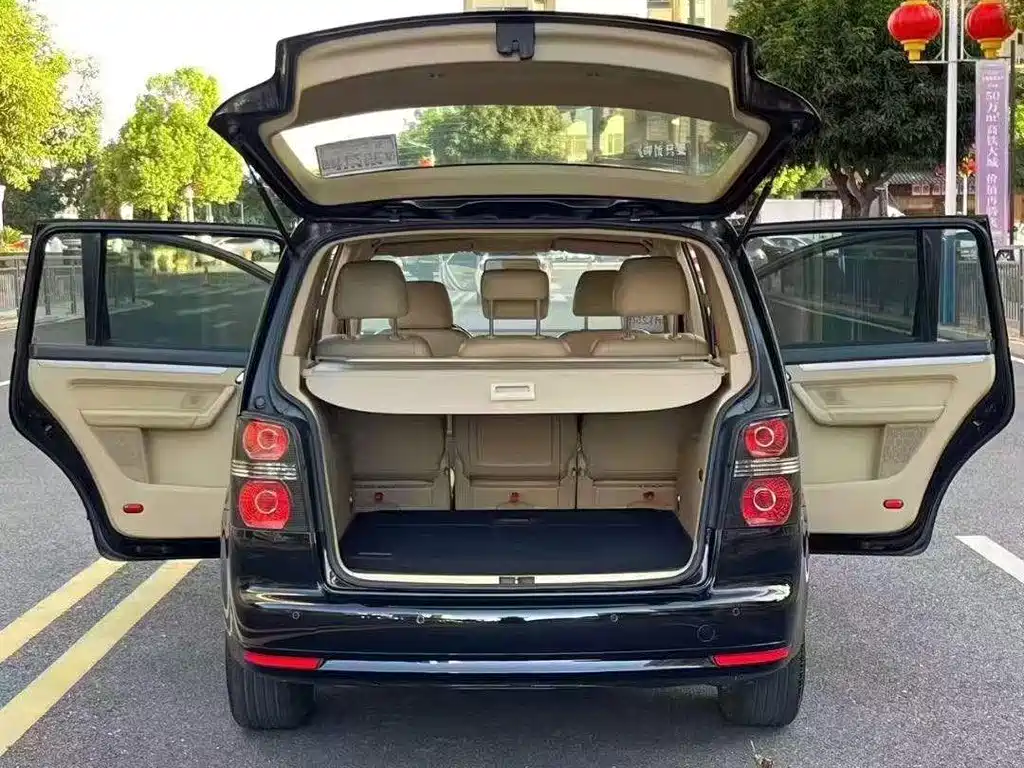 Volkswagen Touran 2012