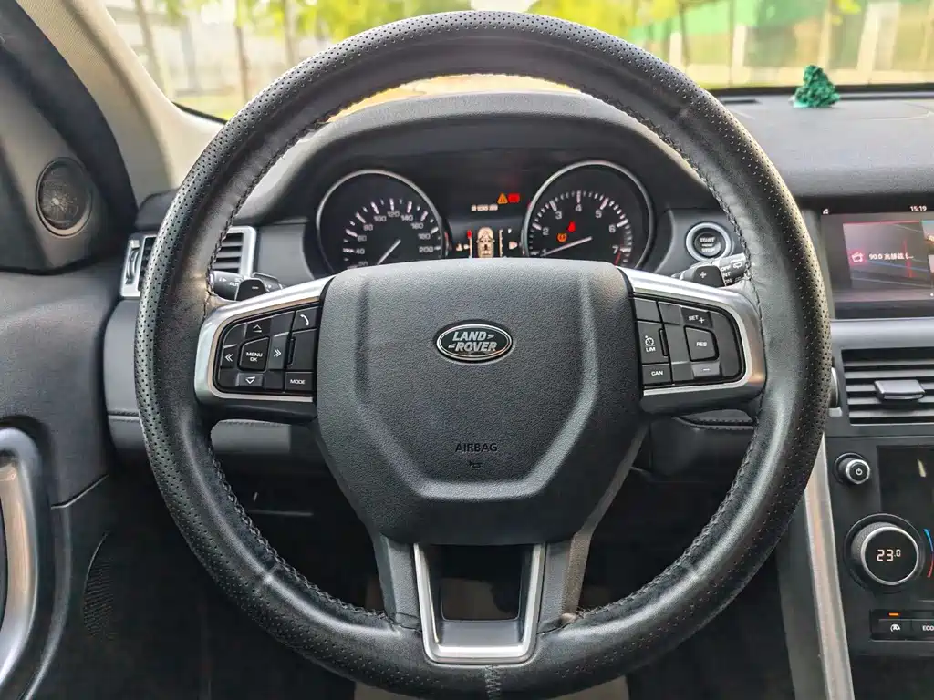 Land Rover Discovery Sport 2017 — фото 14