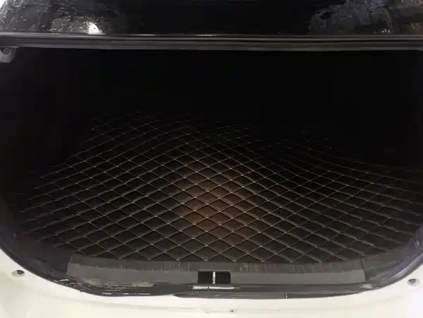 Toyota Yaris L 2020