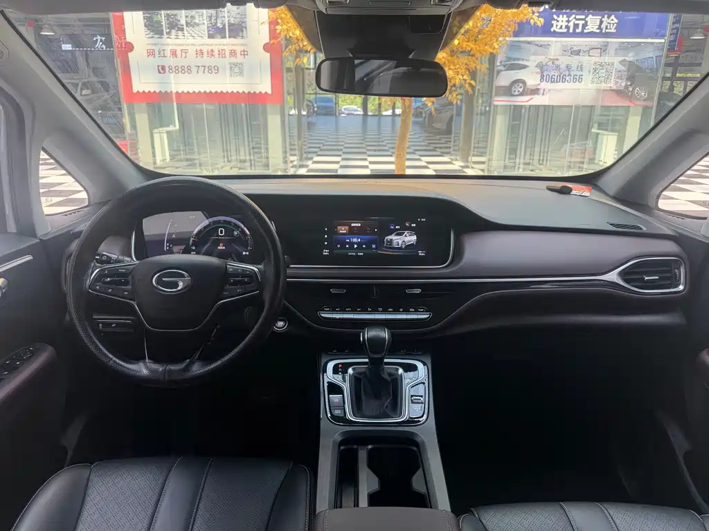 GAC Trumpchi M6 2023 — фото 9