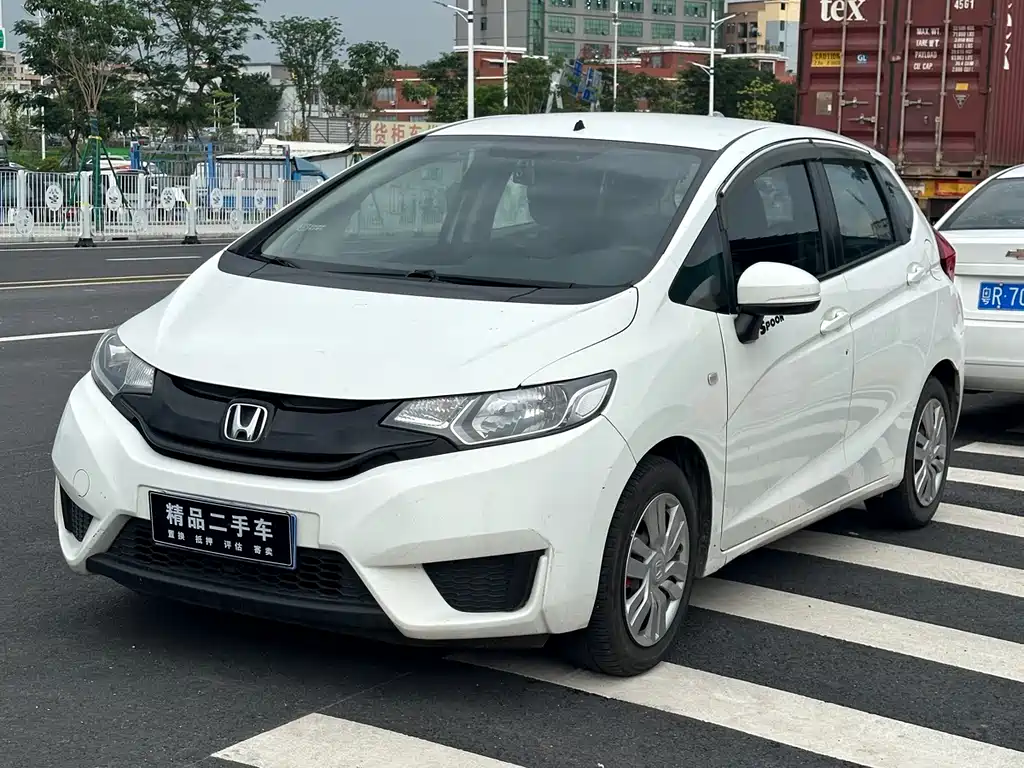Honda Fit 2015 — фото 1