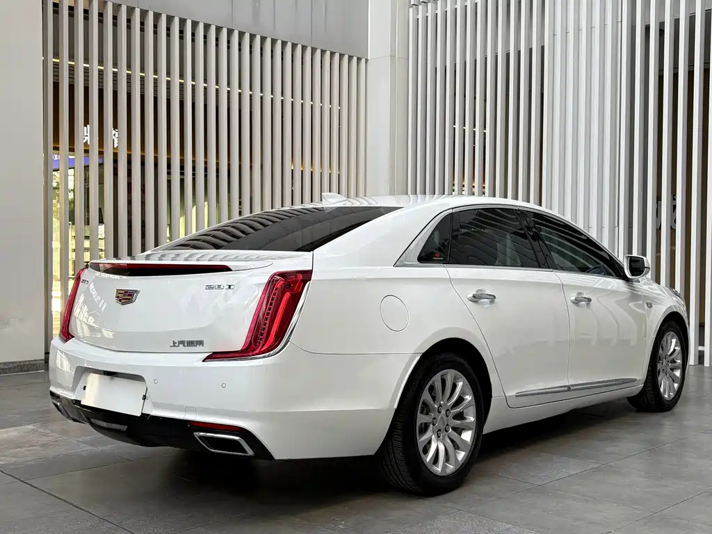 Cadillac XTS 2019 — фото 15