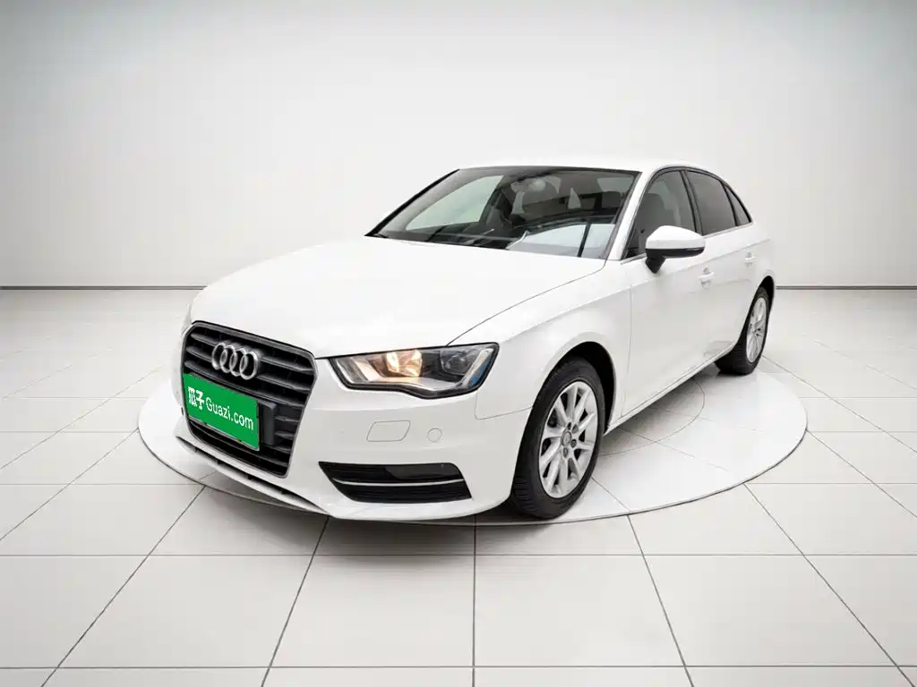 Audi A3 2016 — фото 1