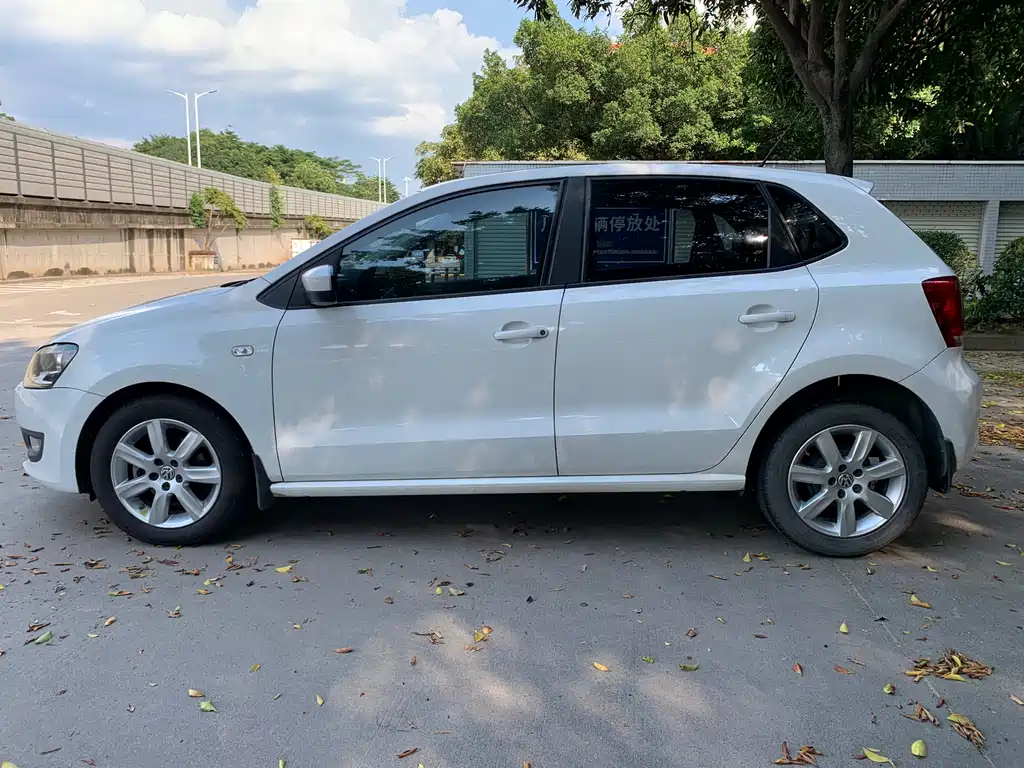 Volkswagen Polo 2014
