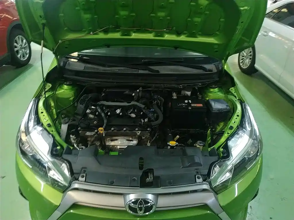 Toyota Yaris L 2015 — фото 20