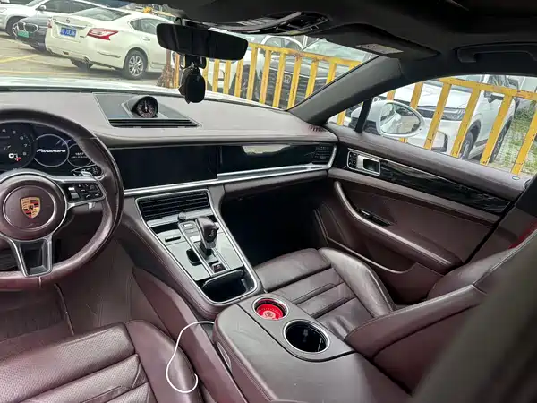 Porsche Panamera 2017