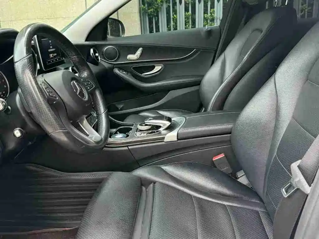 Mercedes-Benz C-Class 2017 — фото 9