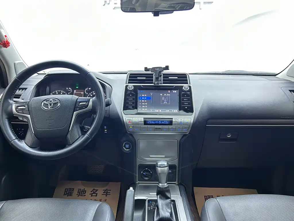 Toyota Prado 2019 — фото 11