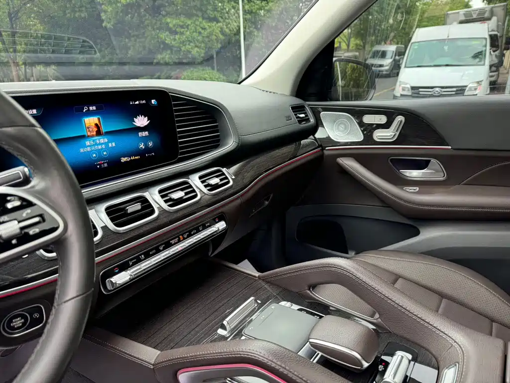 Mercedes-Benz GLE 2020 — фото 10
