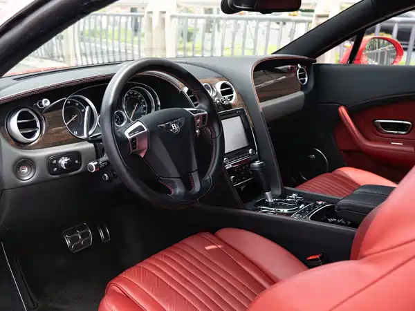 Bentley Continental 2018
