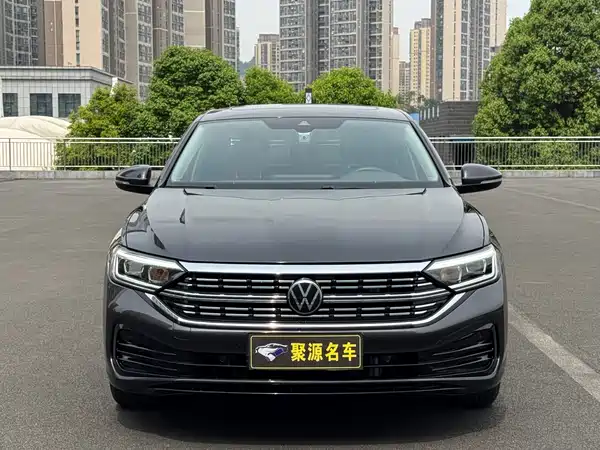 Volkswagen Sagitar 2023