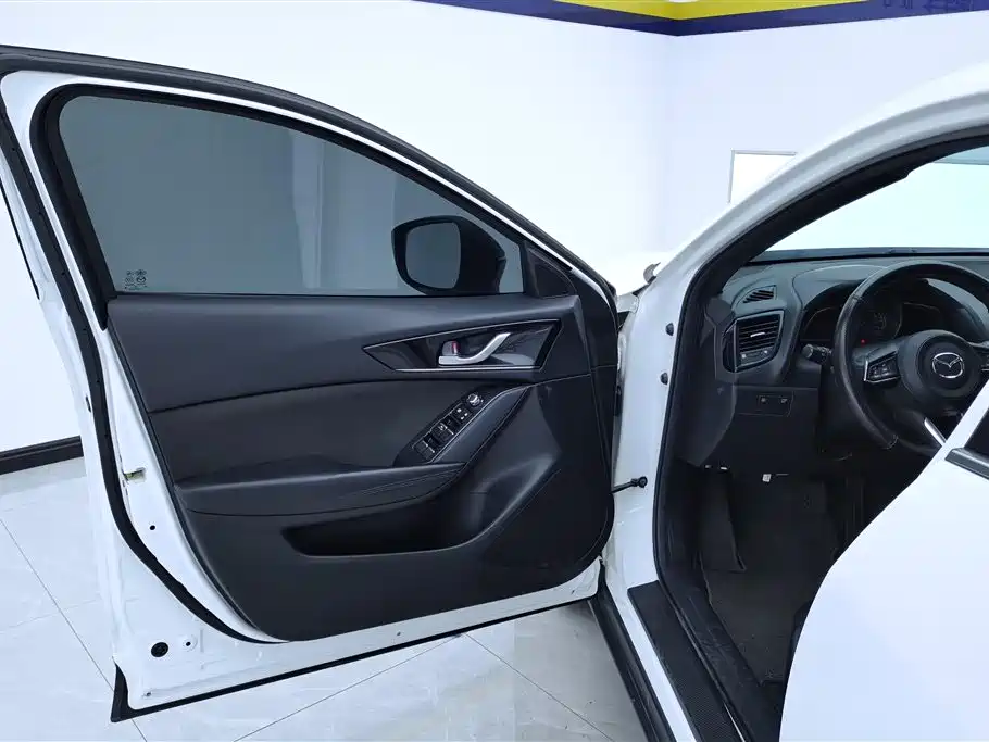 Mazda CX-4 2020