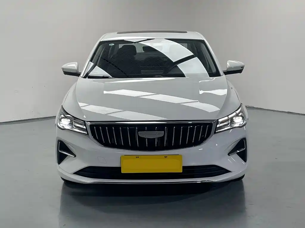 Geely Emgrand 2025