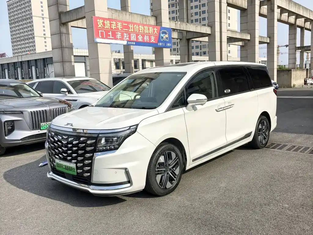 JAC Refine Refine RF8 PHEV 2024 — фото 1