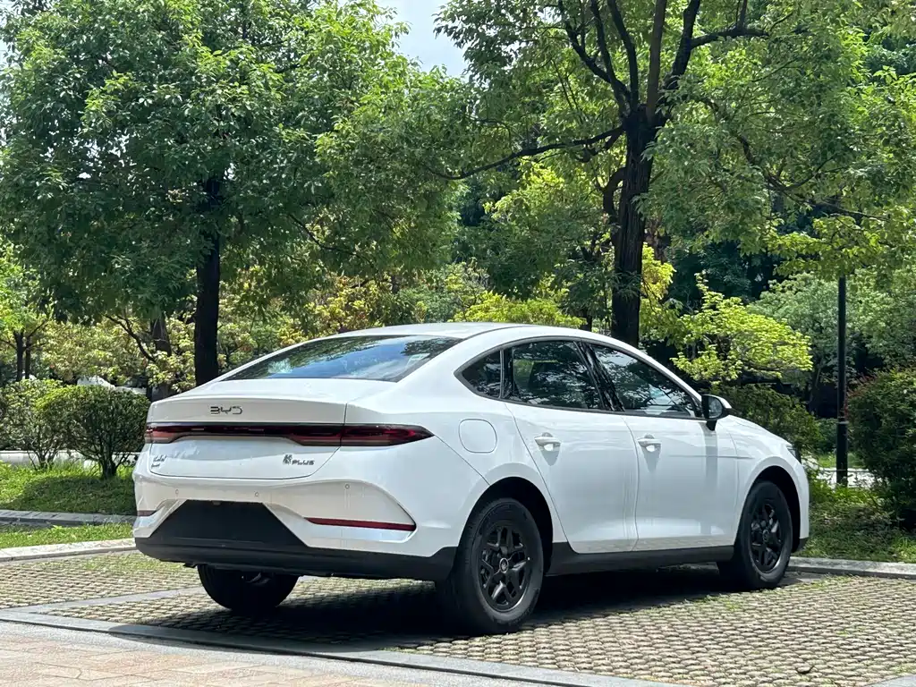 BYD Qin PLUS 2026 — фото 17