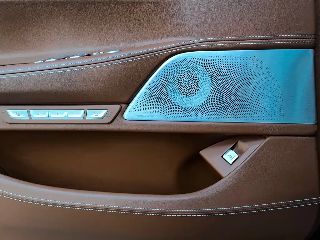 BMW 7 Series 2019 — фото 22