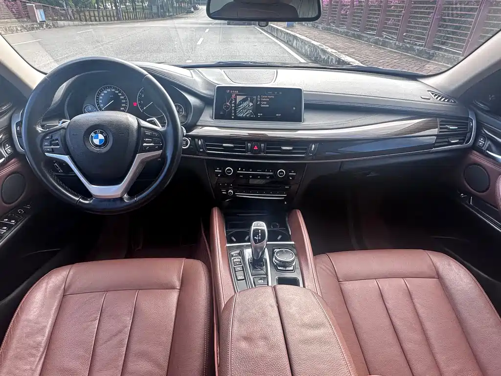 BMW X6 2015 — фото 12
