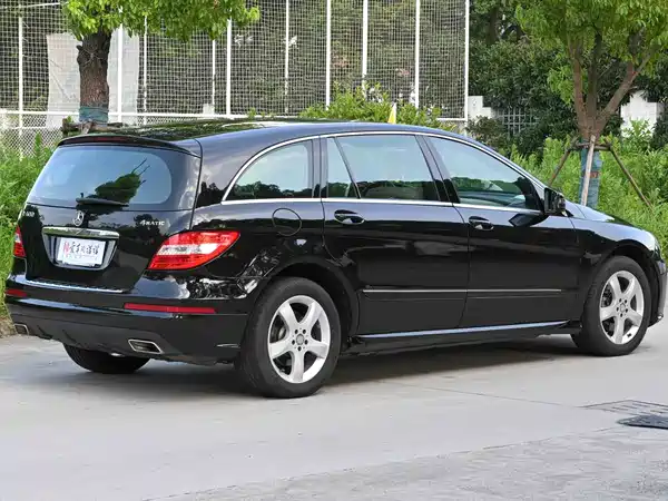 Mercedes-Benz R-Class 2015