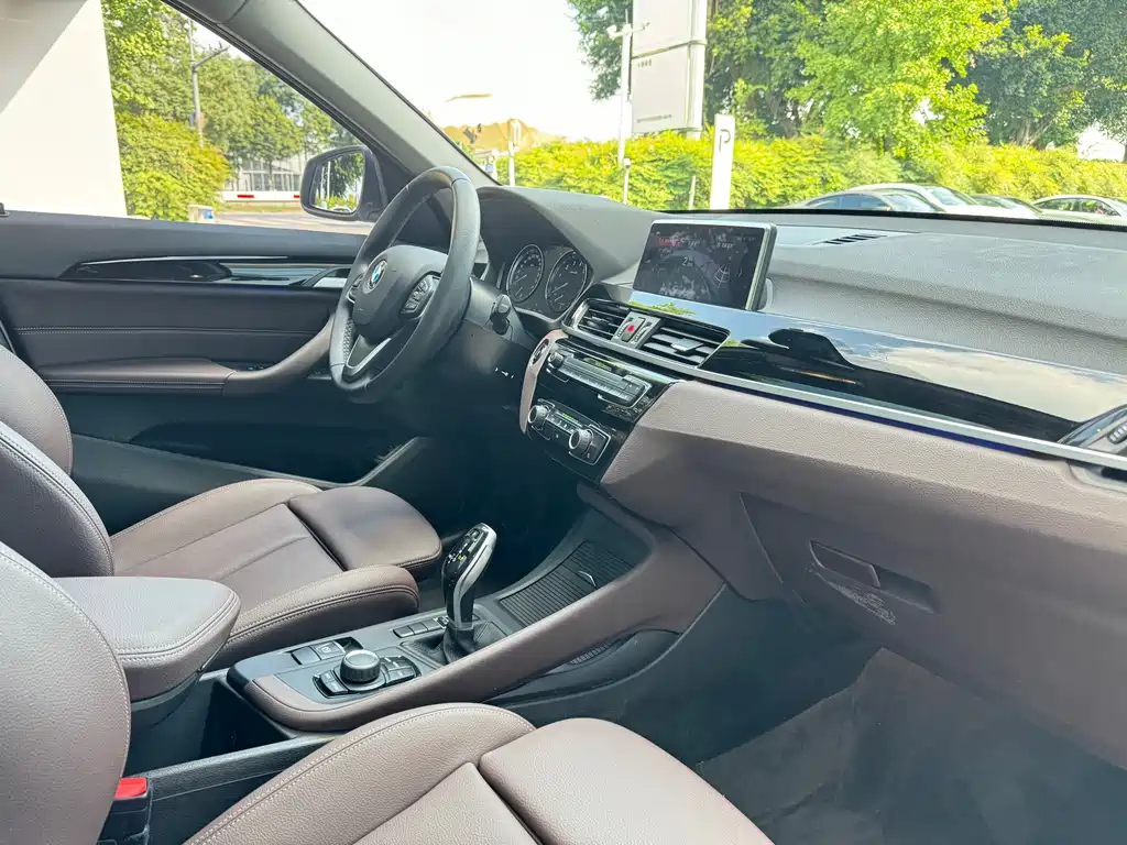 BMW X1 2020 — фото 12
