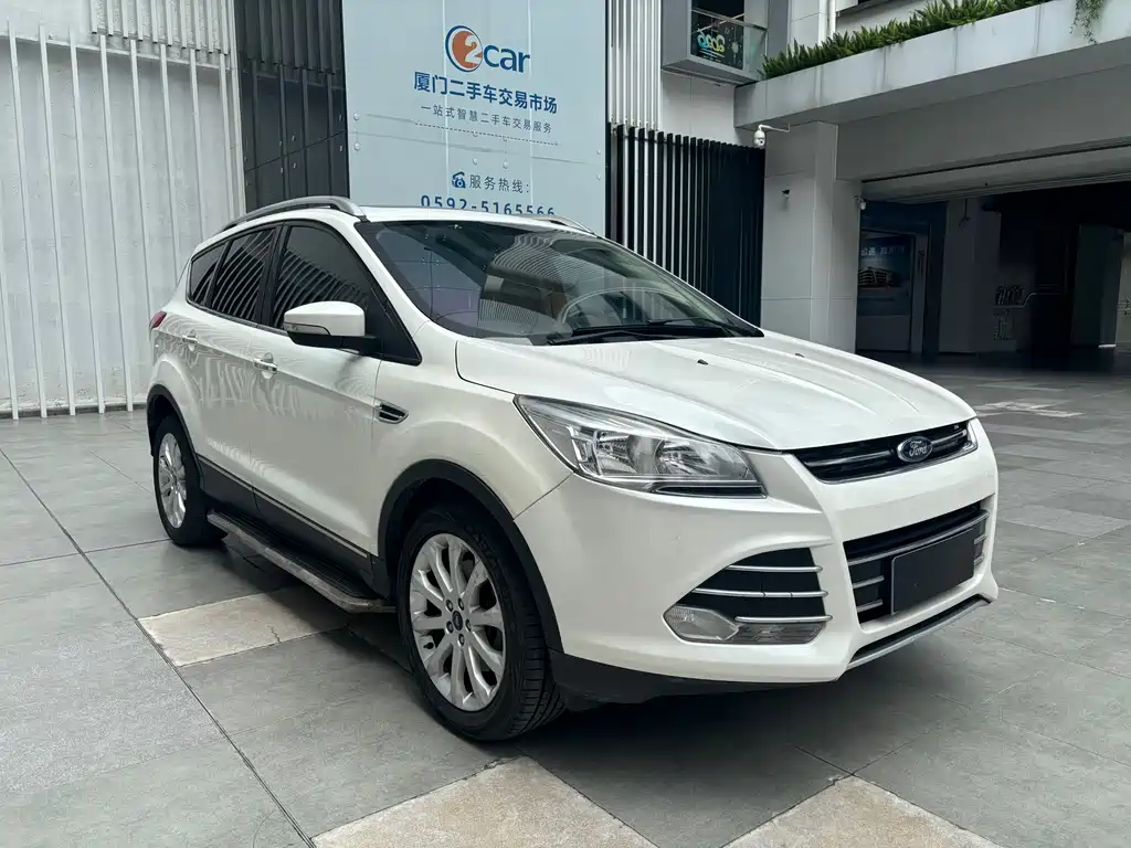 Ford Kuga 2014 — фото 3