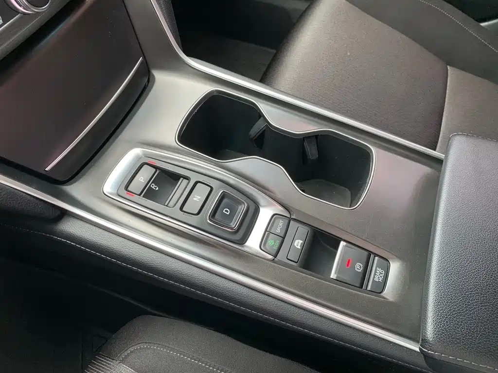 Honda Accord 2021 — фото 20