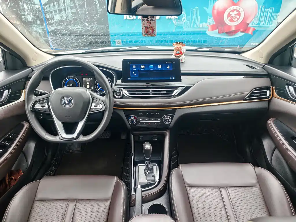 Changan Eado DT 2018 — фото 6