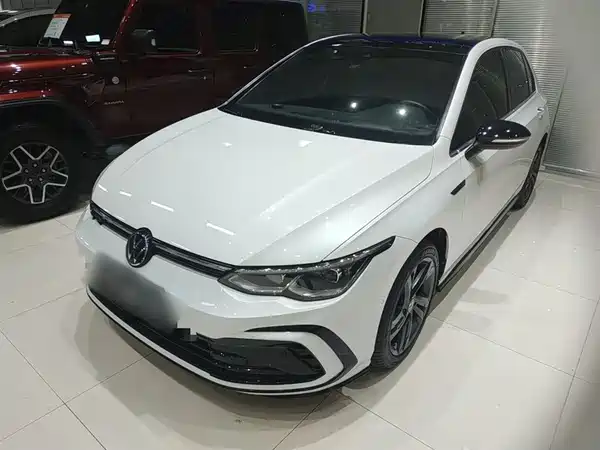 Volkswagen Golf 2021