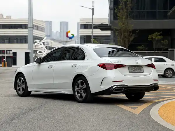 Mercedes-Benz C-Class 2022