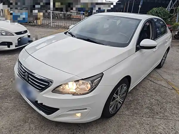 Peugeot 408 2016